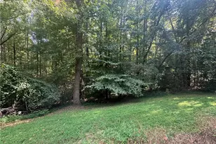 5870 Habitat Dr, Gainesville, GA 30506 - Photo 9