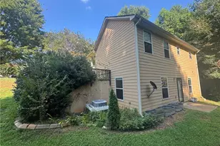 5870 Habitat Dr, Gainesville, GA 30506 - Photo 7