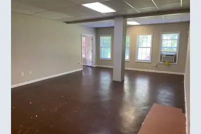 6170 Devonshire Drive #(BASEMENT APT), Flowery Branch, GA 30542 - Photo 3