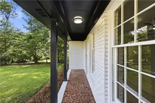 169 Robin Hood Dr, Newnan, GA 30263 - Photo 7