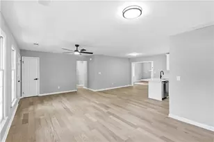 169 Robin Hood Dr, Newnan, GA 30263 - Photo 11