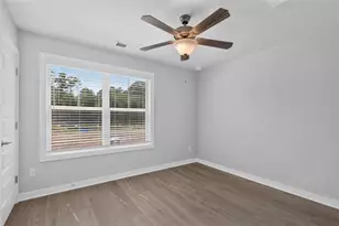 410 Dempsey Dr, Fayetteville, GA 30214 - Photo 13
