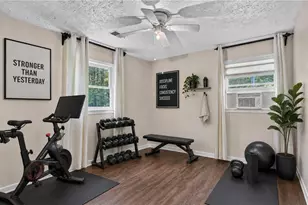 757 S Hileah Ct, Lithonia, GA 30058 - Photo 11