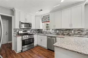 111 Edgewater Way, Peachtree City, GA 30269 - Photo 11