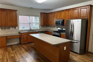 711 Hexham Ct, Suwanee, GA 30024 - Photo 9