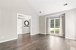657 Wedgewood Dr, Woodstock, GA 30189 - Photo 17