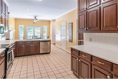 1704 Heritage Way, Stone Mountain, GA 30087 - Photo 17
