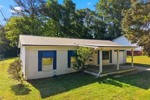 360 Martin Cir, Athens, GA 30601 - Photo 3