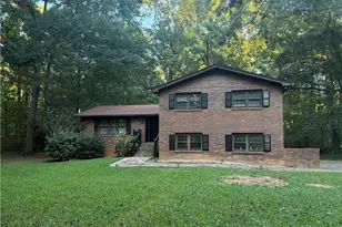 10376 Fitzgerald Rd, Jonesboro, GA 30238 - Photo 1