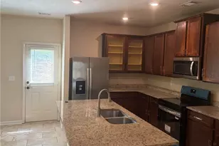 136 Al Jennah Blvd, Locust Grove, GA 30248 - Photo 5