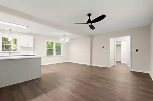 220 Woods Dr NE, Marietta, GA 30060 - Photo 19