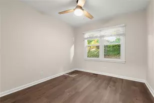 220 Woods Dr NE, Marietta, GA 30060 - Photo 31