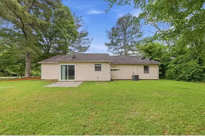 608 Crestmont Court, Jonesboro, GA 30238 - Photo 31