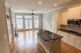 1602 Chatterton Ct NE, Atlanta, GA 30329 - Photo 9