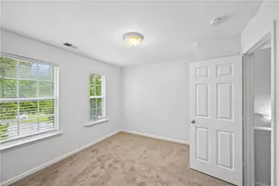 725 Crestwell Circle SW, Atlanta, GA 30331 - Photo 37