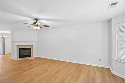 725 Crestwell Circle SW, Atlanta, GA 30331 - Photo 5