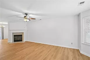 725 Crestwell Circle SW, Atlanta, GA 30331 - Photo 5