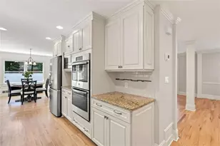 330 Waverly Hall Dr, Roswell, GA 30075 - Photo 17