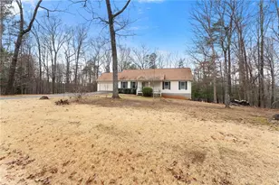 337 Claystone Walk, Cleveland, GA 30528 - Photo 5