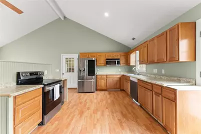 337 Claystone Walk, Cleveland, GA 30528 - Photo 11