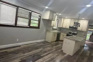 803 S Red Rock Rd, Toccoa, GA 30577 - Photo 5