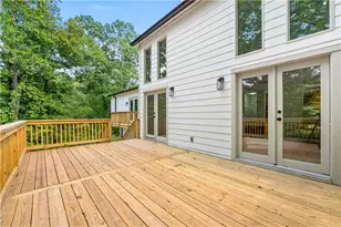 98 Kettlewood Dr SW, Lilburn, GA 30047 - Photo 31