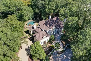 1965 W Wesley Rd NW, Atlanta, GA 30327 - Photo 3