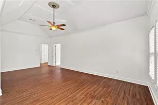 1593 Walkway Ct SW, Lilburn, GA 30047 - Photo 35