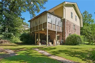 585 James St SW, Lilburn, GA 30047 - Photo 21