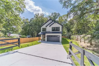 274 White Street, Hoschton, GA 30548 - Photo 1