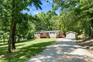 326 Forest Lake Rd, Pendergrass, GA 30567 - Photo 1