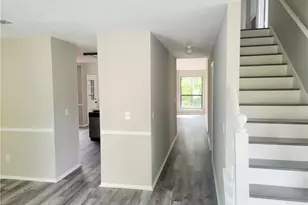 1980 Hunters Ridge Dr, Lawrenceville, GA 30044 - Photo 3