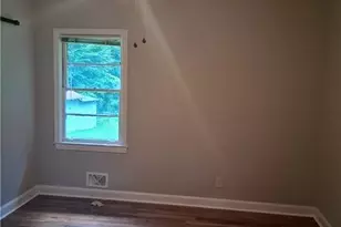 2122 Kimberly Rd SW, Atlanta, GA 30331 - Photo 9