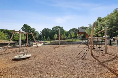 640 Kennesaw Drive SE, Smyrna, GA 30080 - Photo 29