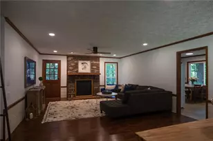 4512 Creekwood Circle NW, Kennesaw, GA 30152 - Photo 11