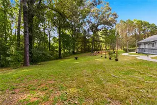 3290 Stonewall Tell Rd, Atlanta, GA 30349 - Photo 9