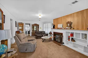 959 Hillcrest Dr, McCaysville, GA 30555 - Photo 11