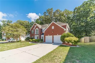775 Martin Field Dr SE, Lawrenceville, GA 30045 - Photo 3