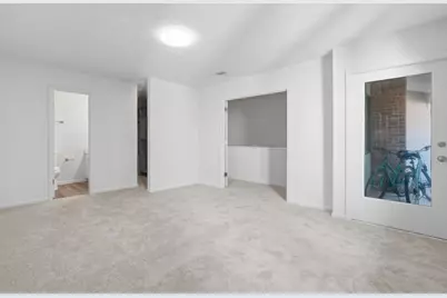 3229 Clairmont North NE, Atlanta, GA 30329 - Photo 17
