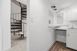 3229 Clairmont N NE, Atlanta, GA 30329 - Photo 13