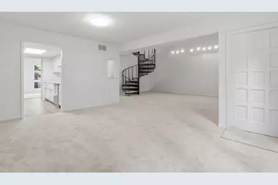 3229 Clairmont North NE, Atlanta, GA 30329 - Photo 9