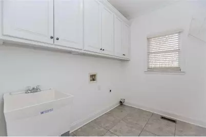 4234 Quail Creek Drive, Flowery Branch, GA 30542 - Photo 7