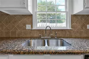 1138 Moorestown Cir, Decatur, GA 30033 - Photo 9