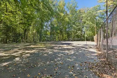 1510 W Wesley Road NW, Atlanta, GA 30327 - Photo 15