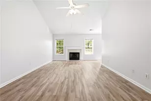 1321 Log Cabin Ln, Lawrenceville, GA 30045 - Photo 9