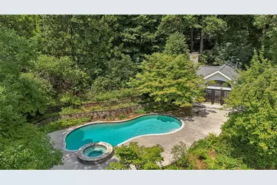 3990 E Brookhaven Drive NE, Atlanta, GA 30319 - Photo 13