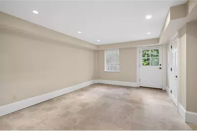 3990 E Brookhaven Drive NE, Atlanta, GA 30319 - Photo 51