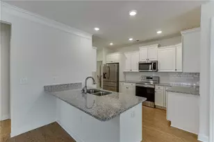 3765 Ridgehurst Ln, Buford, GA 30519 - Photo 13