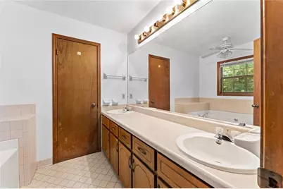 212 Farmbrook Parkway E, Stockbridge, GA 30281 - Photo 15