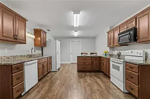 5453 Copper Crk Rd, Flowery Branch, GA 30542 - Photo 35